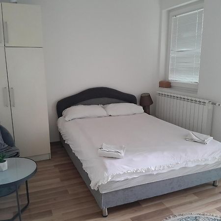 Sleep And Drive No6 Apartment Sarajevo Exterior photo