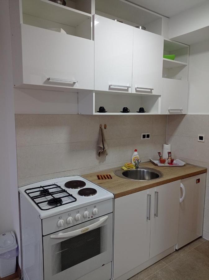 Sleep And Drive No6 Apartment Sarajevo Exterior photo